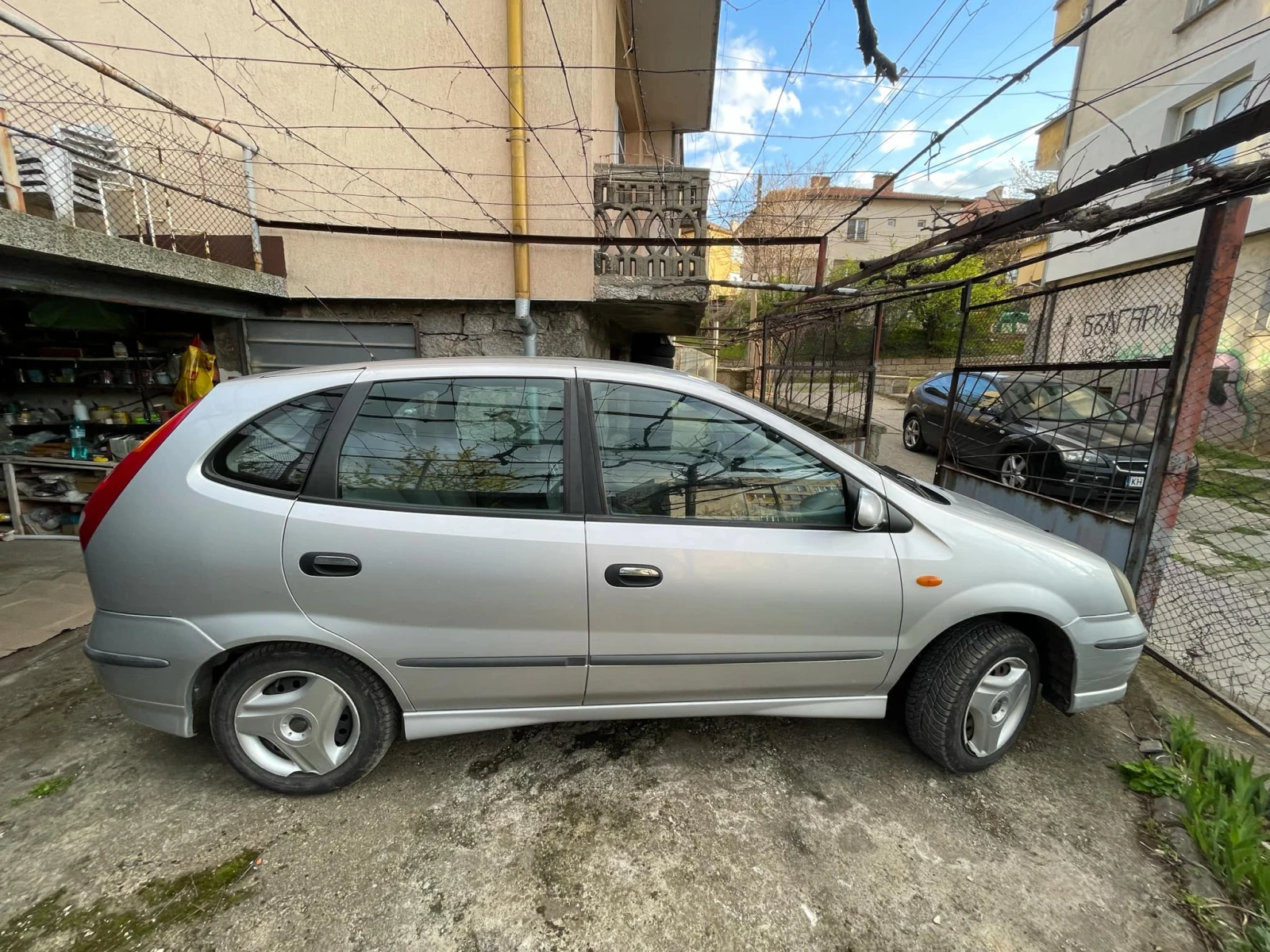 Nissan Almera tino  - изображение 3