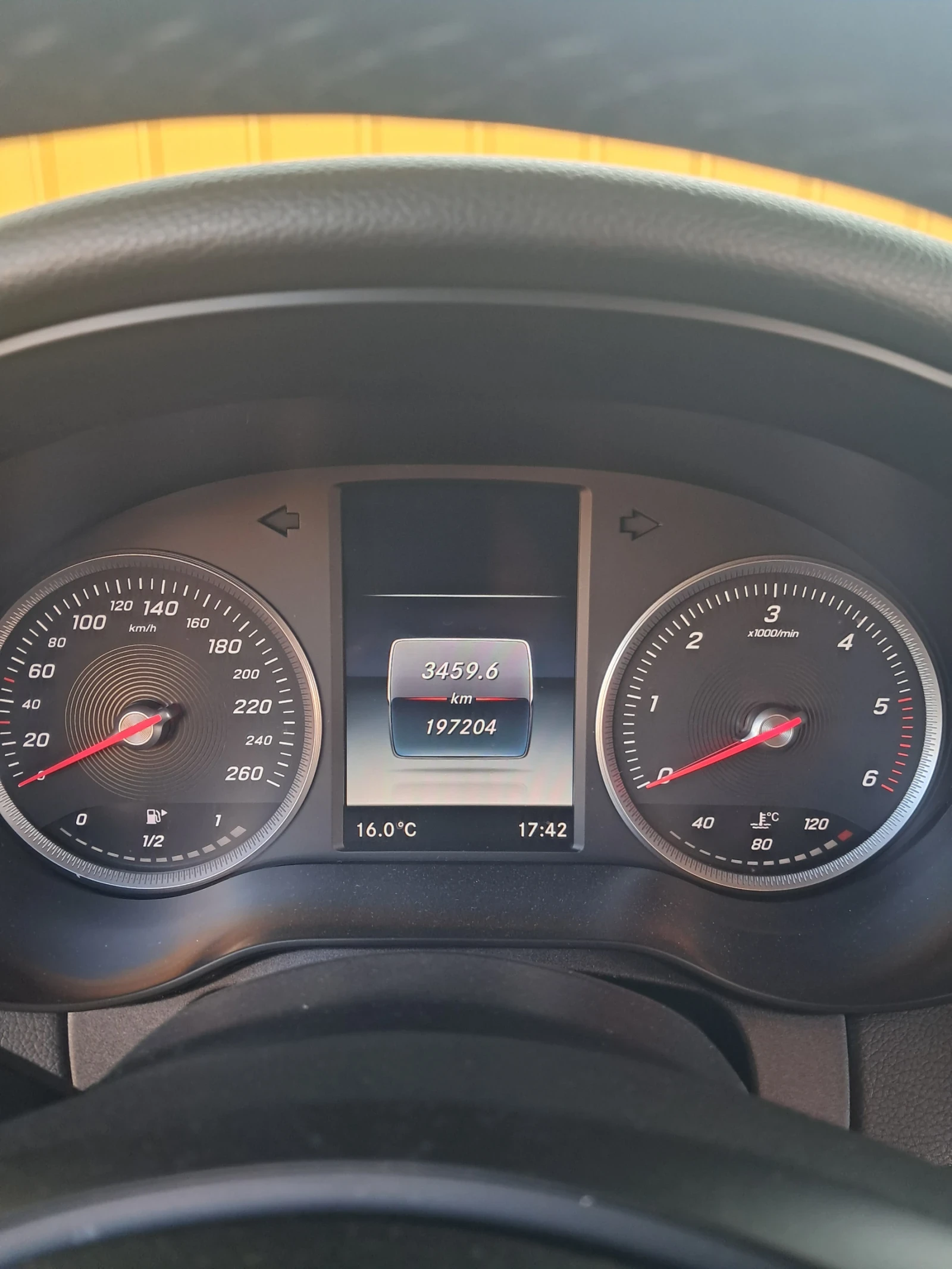 Mercedes-Benz C 200  - изображение 7