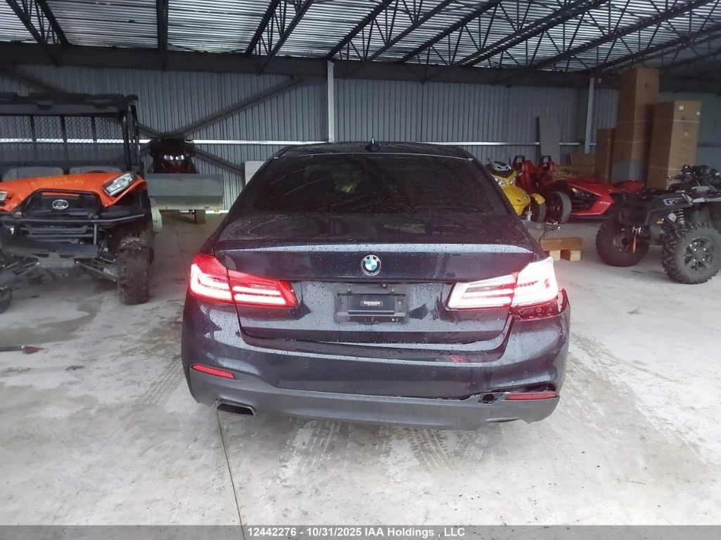 BMW 530 * XDRIVE * CARFAX *    | Mobile.bg   16