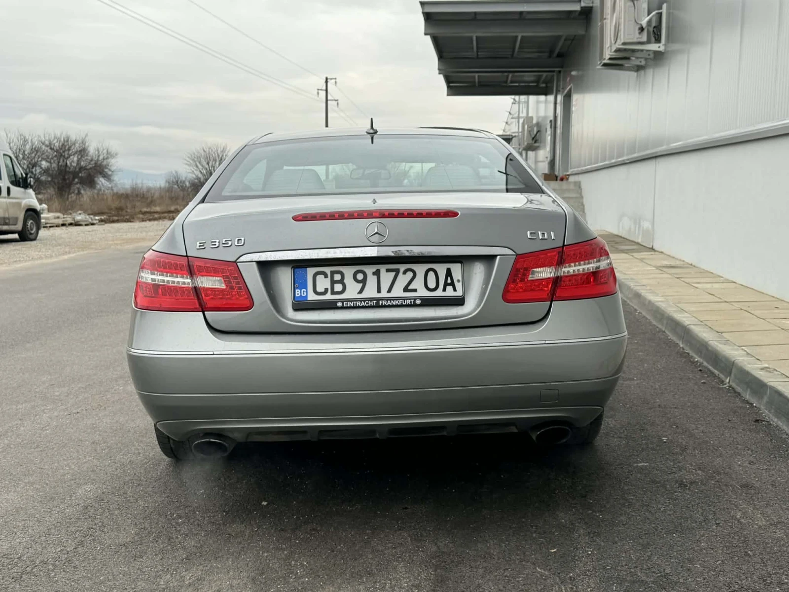 Mercedes-Benz E 350 Купе - изображение 8