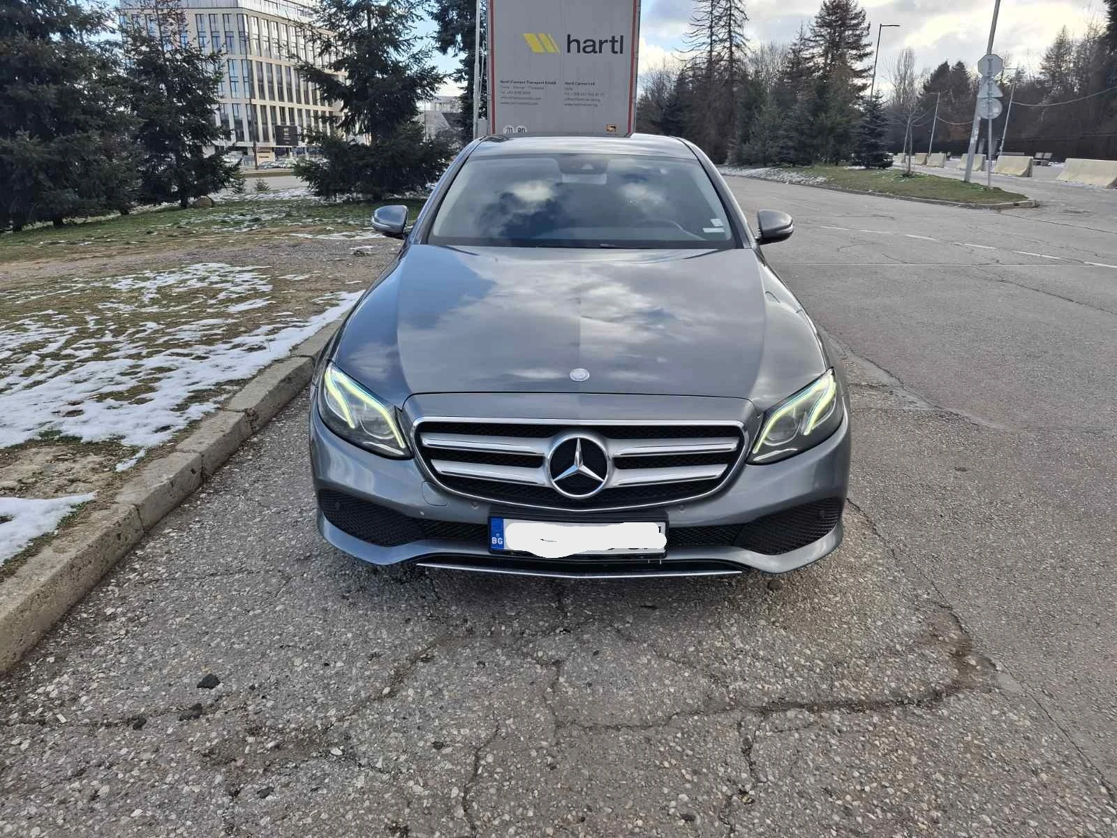 Mercedes-Benz E 220, снимка 6 - Автомобили и джипове - 53938411
