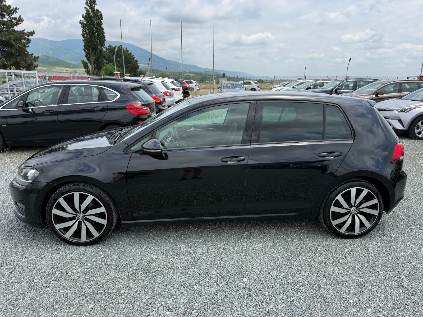 VW Golf (KATO НОВА), снимка 10 - Автомобили и джипове - 54121870