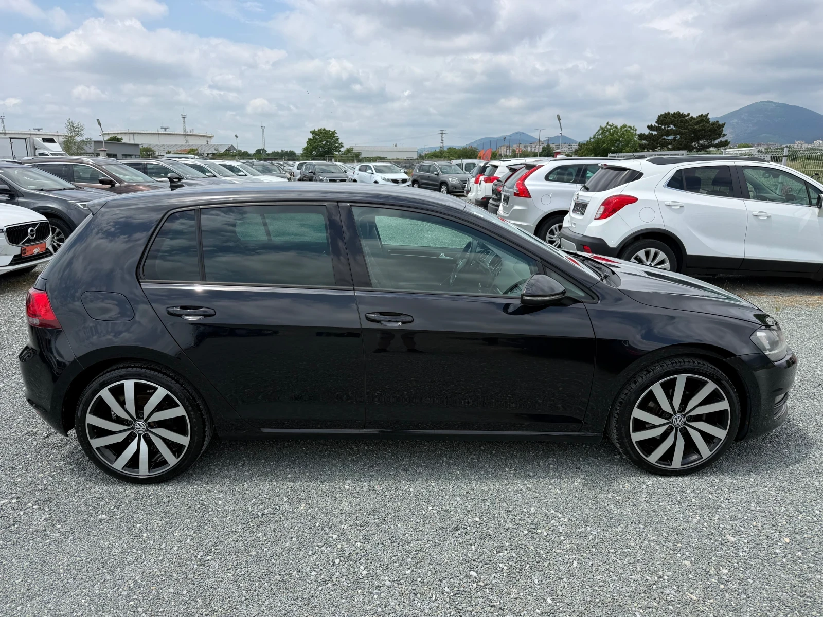 VW Golf (KATO НОВА), снимка 4 - Автомобили и джипове - 54121870