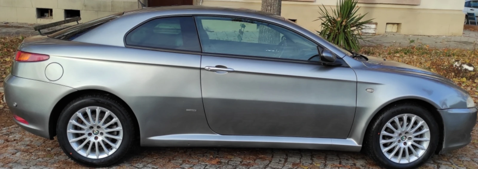 Alfa Romeo Gt 1.9 JTD, снимка 16 - Автомобили и джипове - 54380699