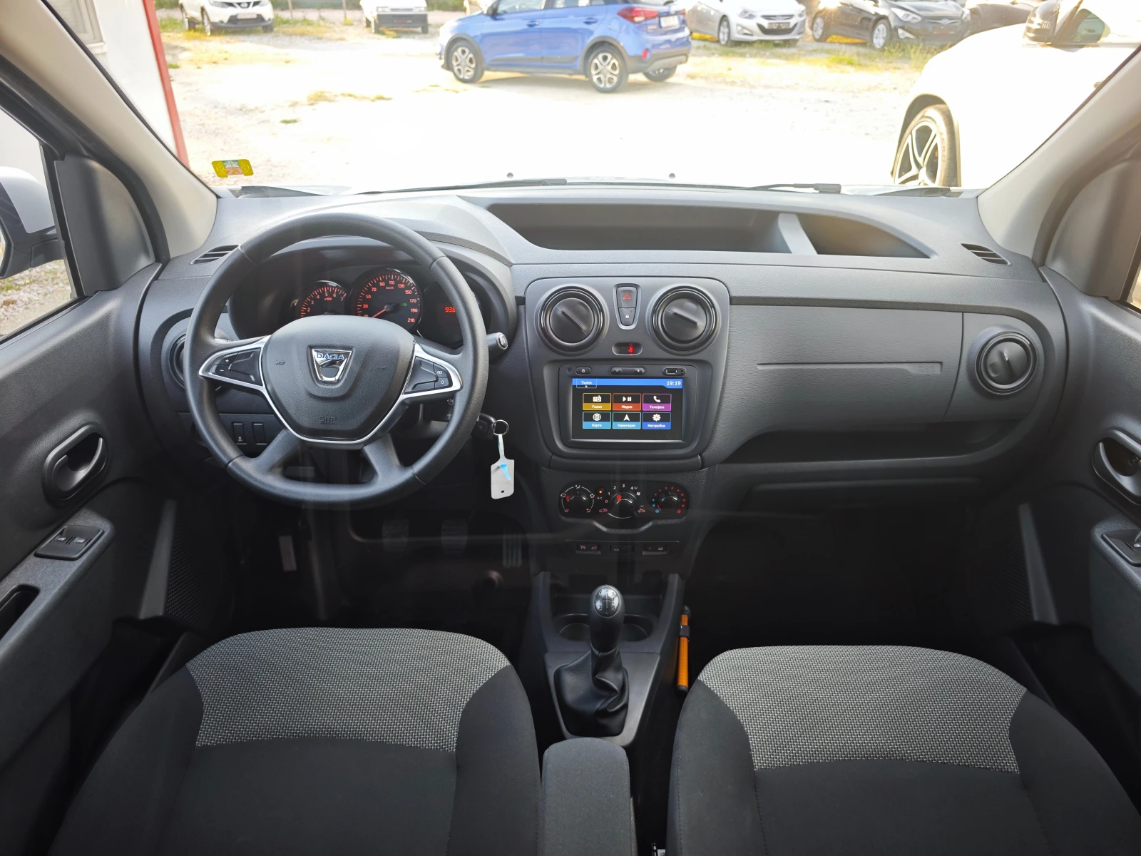 Dacia Dokker 1.5DCi EURO 6, снимка 15 - Автомобили и джипове - 54420721