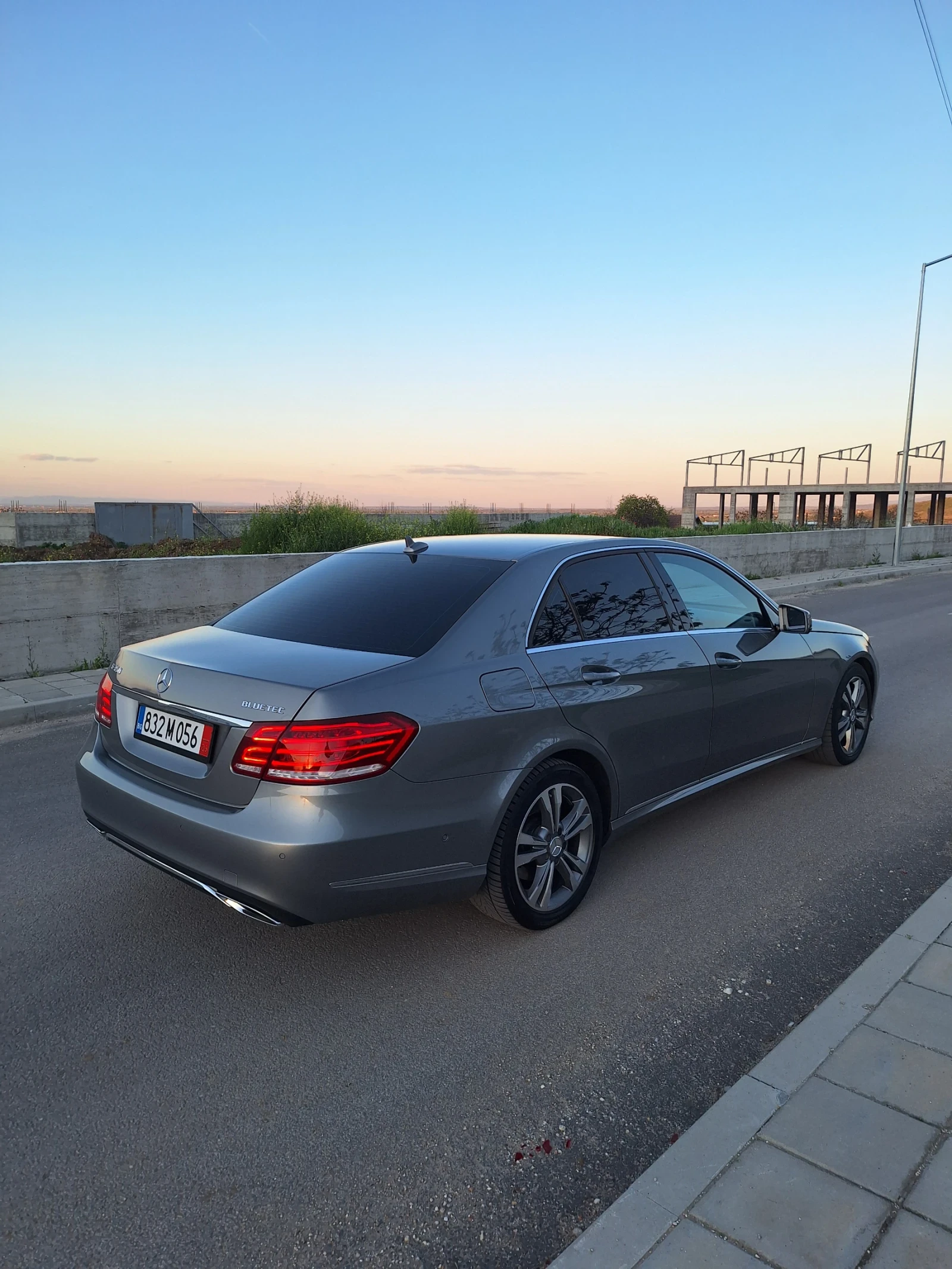 Mercedes-Benz E 350 Avantgarde ЕВРО6 САМО ЗА ЦЕНИТЕЛИ, снимка 4 - Автомобили и джипове - 54498291