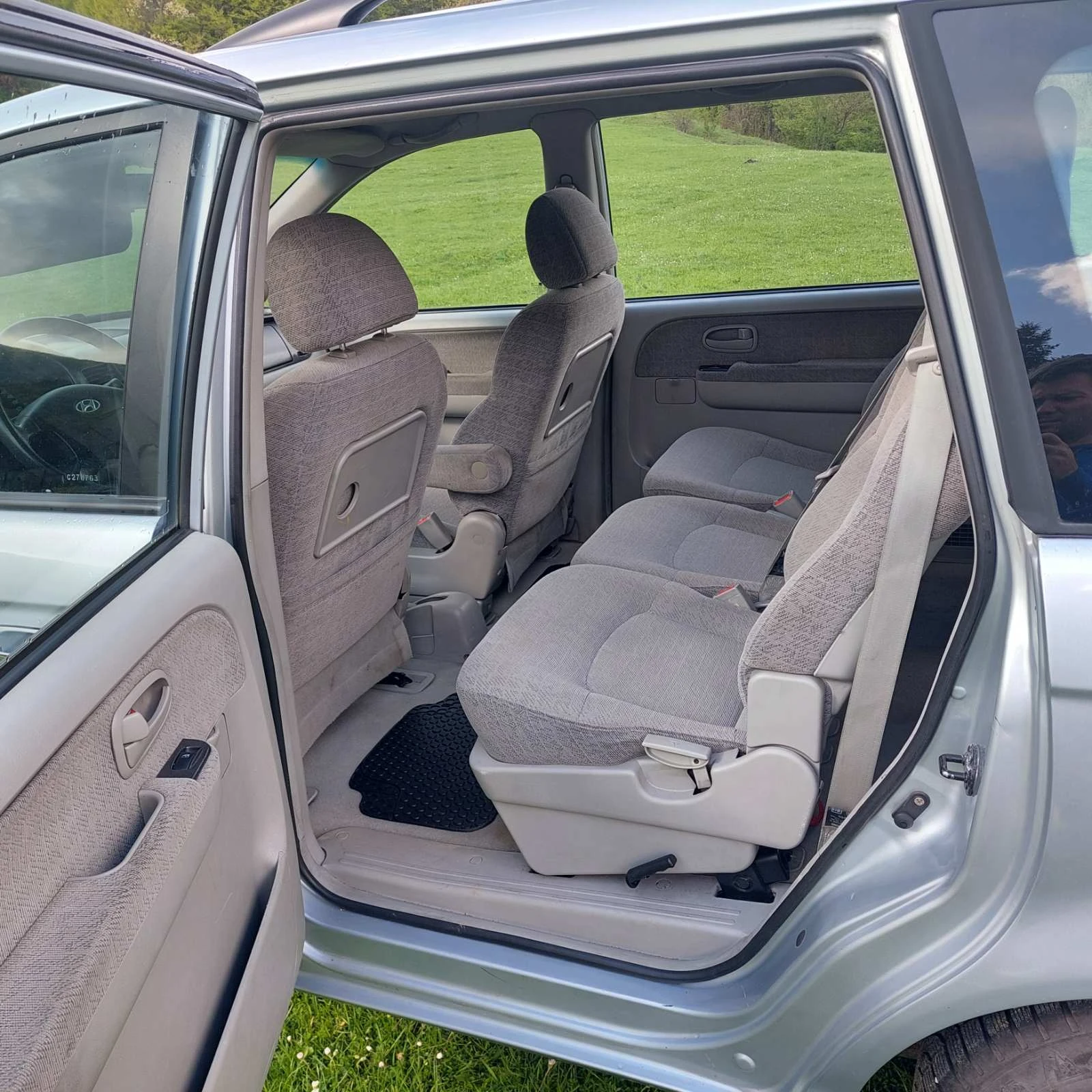 Hyundai Trajet 2.0 i 16V (136 Hp), снимка 9 - Автомобили и джипове - 54510760