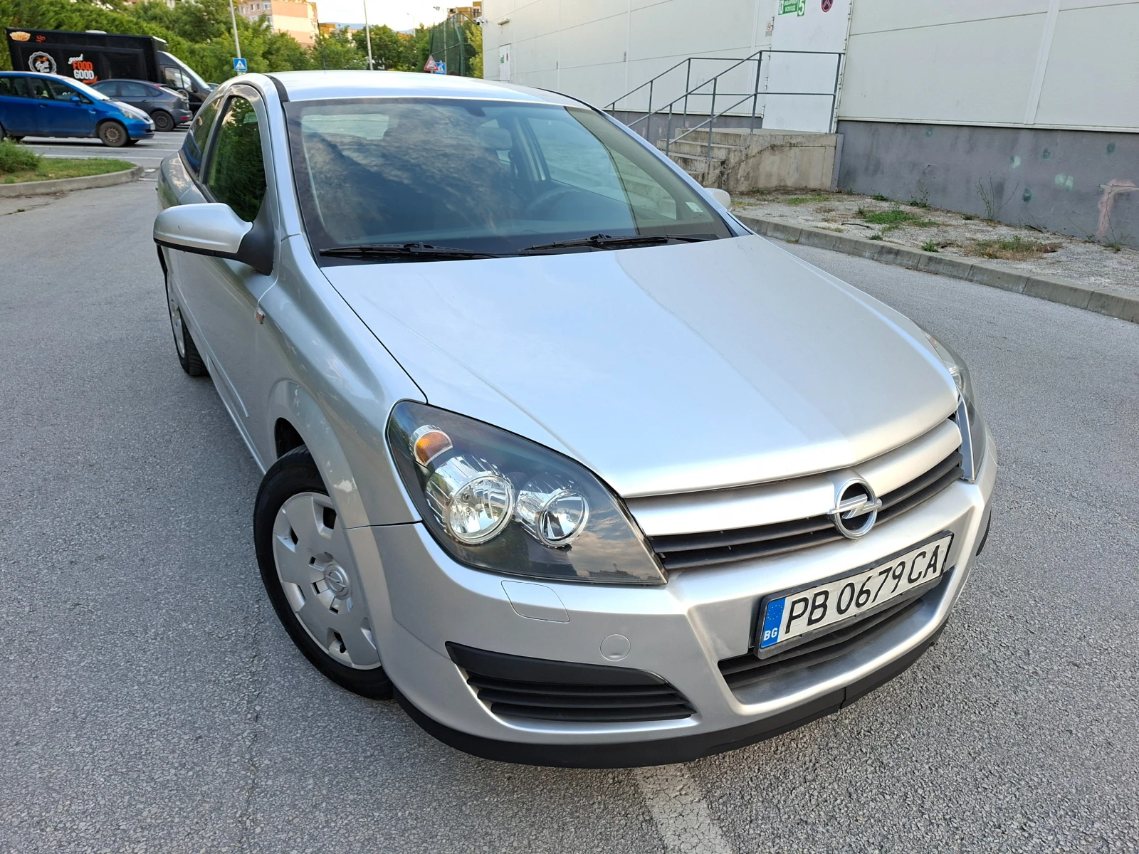 Opel Astra 1.6 Клима Топ , снимка 4 - Автомобили и джипове - 55206599