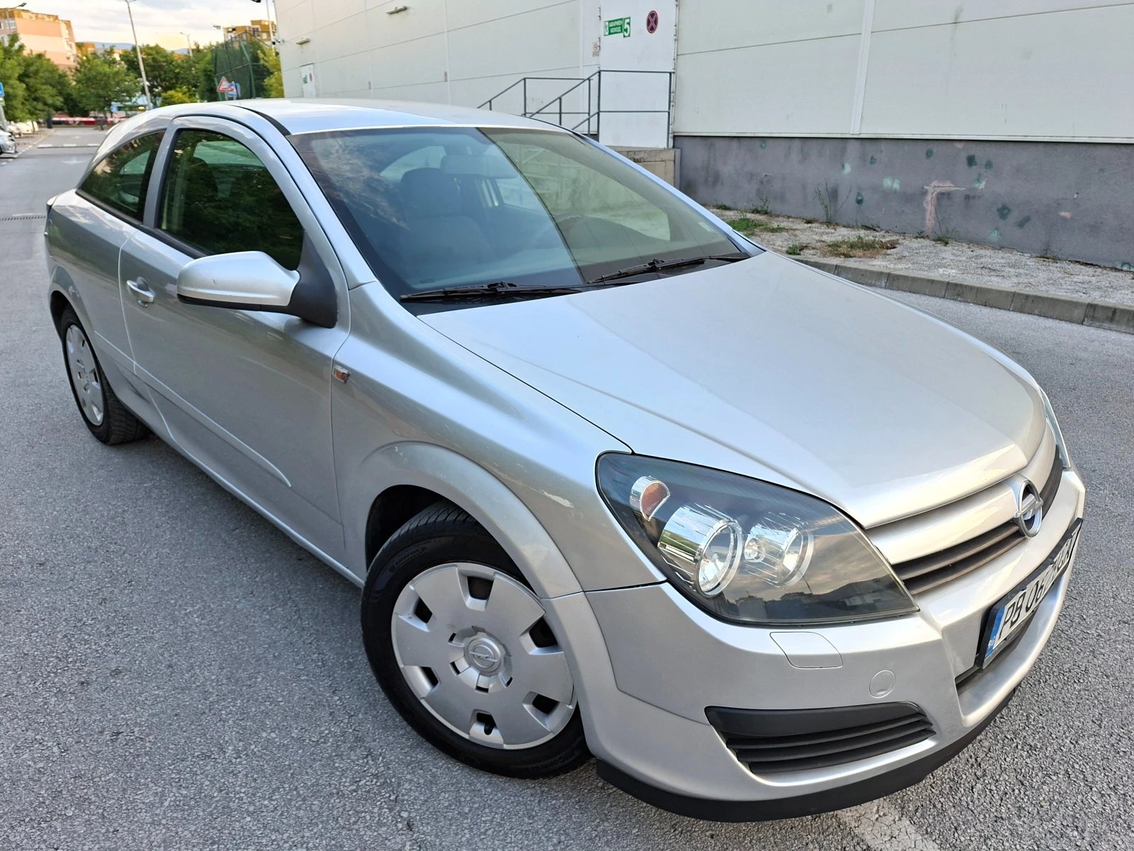 Opel Astra 1.6 Клима Топ , снимка 5 - Автомобили и джипове - 55206599