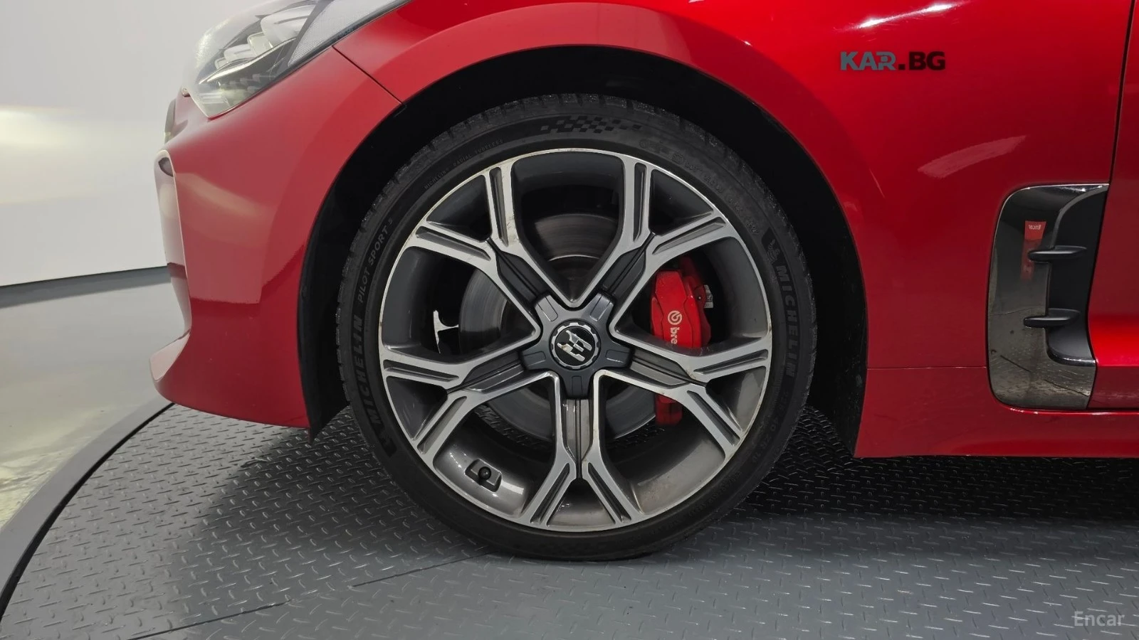 Kia Stinger 3.3 GT* AWD* TURBO* AWD* ОБДУХВАНЕ* ХЕДЪП* 360* , снимка 5 - Автомобили и джипове - 55248530
