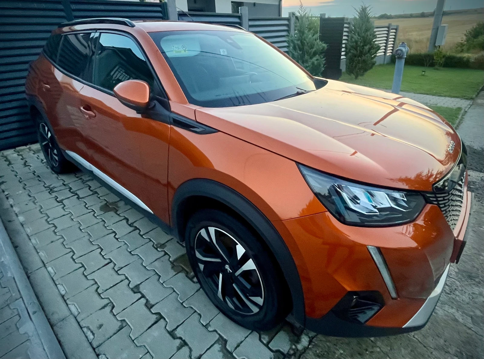 Peugeot 2008 1.5 Blue HDI  110k.c. Allure , снимка 3 - Автомобили и джипове - 55354769