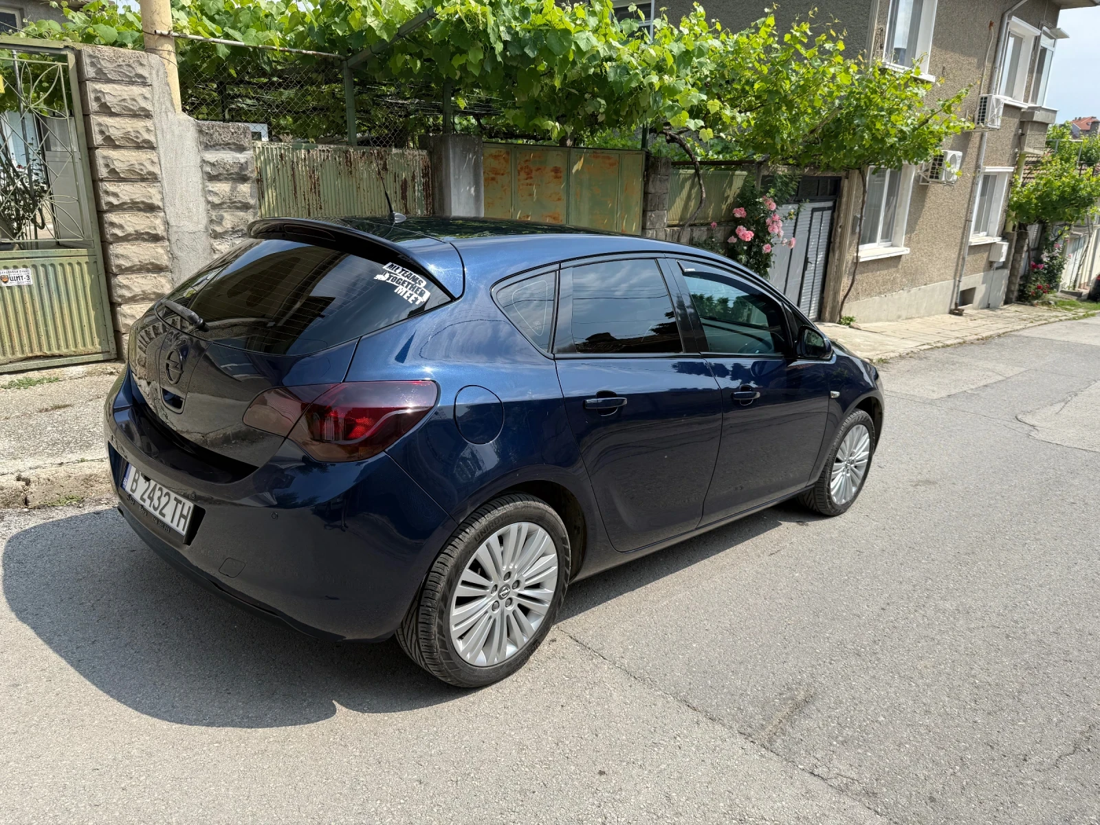 Opel Astra, снимка 3 - Автомобили и джипове - 55678519
