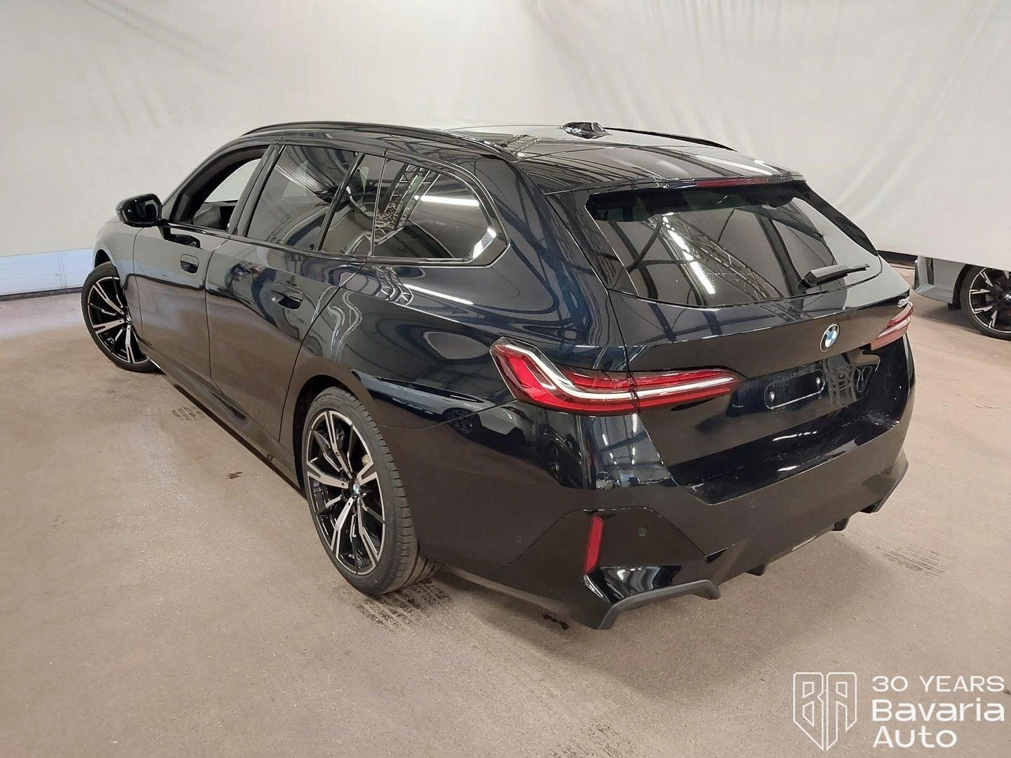 BMW 520 d Touring Steptronic, снимка 2 - Автомобили и джипове - 56540902