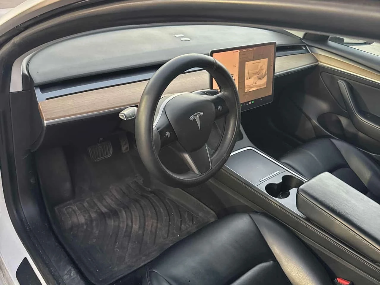 Tesla Model 3 Standard Range Plus RWD * CARFAX * ���������� | Mobile.bg � ����������� 5