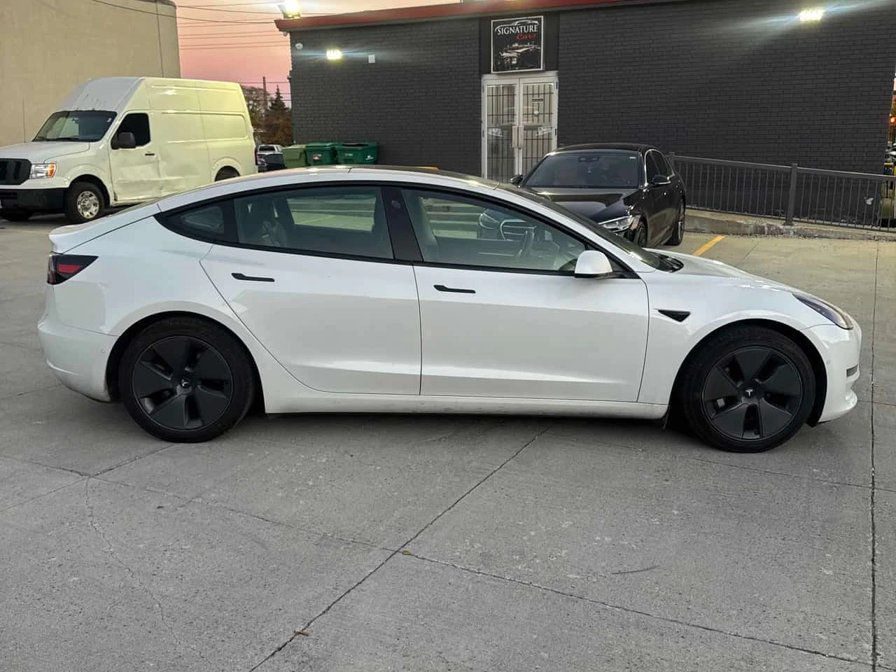 Tesla Model 3 Standard Range Plus RWD * CARFAX * ���������� | Mobile.bg � ����������� 3