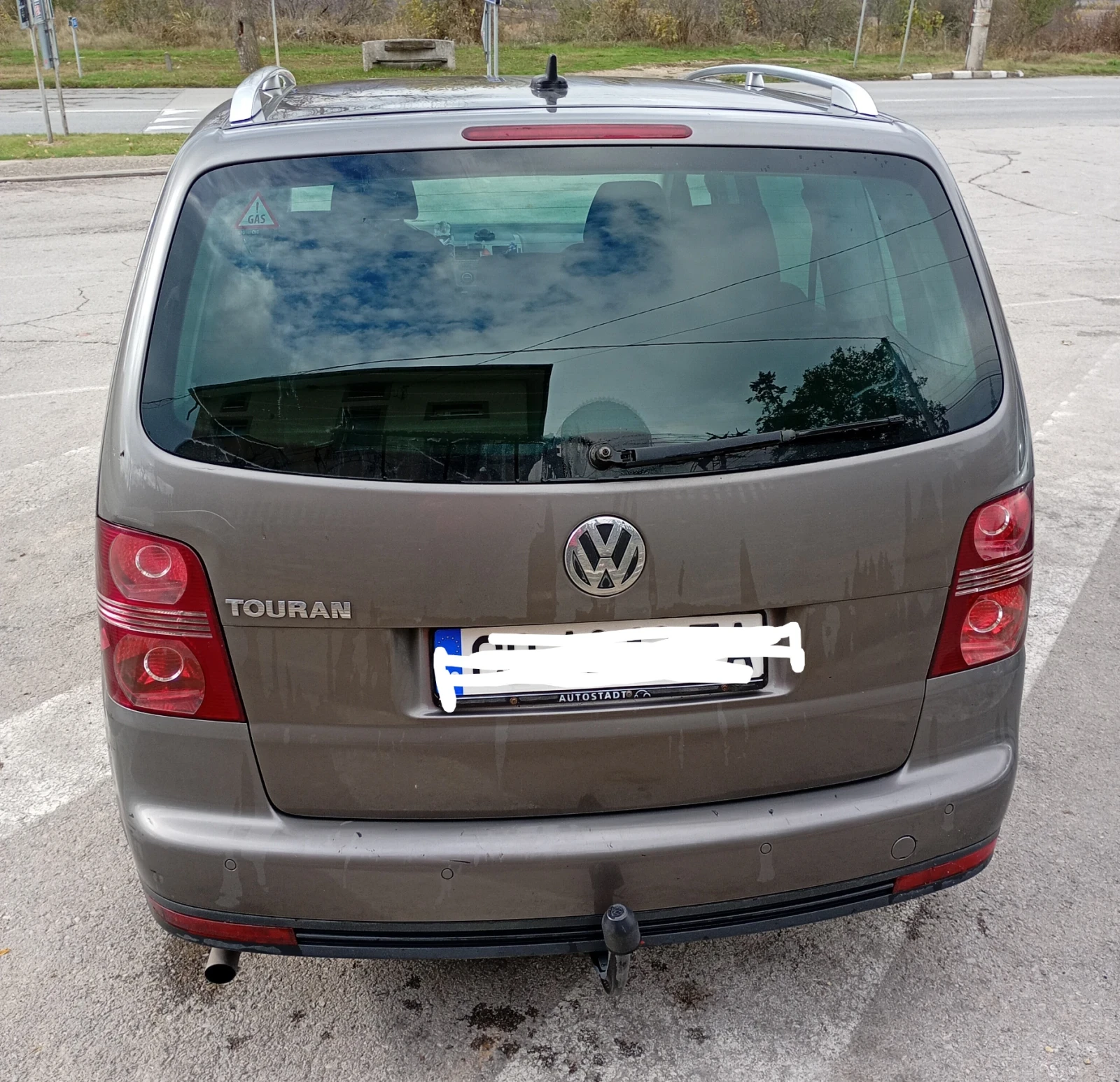 VW Touran 2.0 Ecofuel , снимка 2 - Автомобили и джипове - 56735566