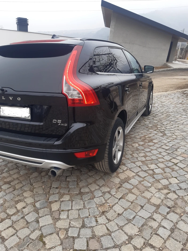 Volvo XC60 R дизайн, снимка 8 - Автомобили и джипове - 49565023