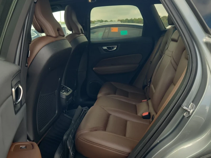 Volvo XC60 Inscripton* Камера* Обдух* Подгрев, снимка 11 - Автомобили и джипове - 52317860