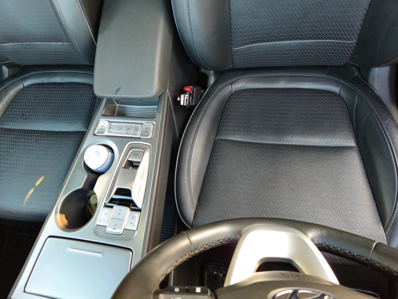 Hyundai Kona Premium 64KWh 204к.с. , снимка 10 - Автомобили и джипове - 53478367