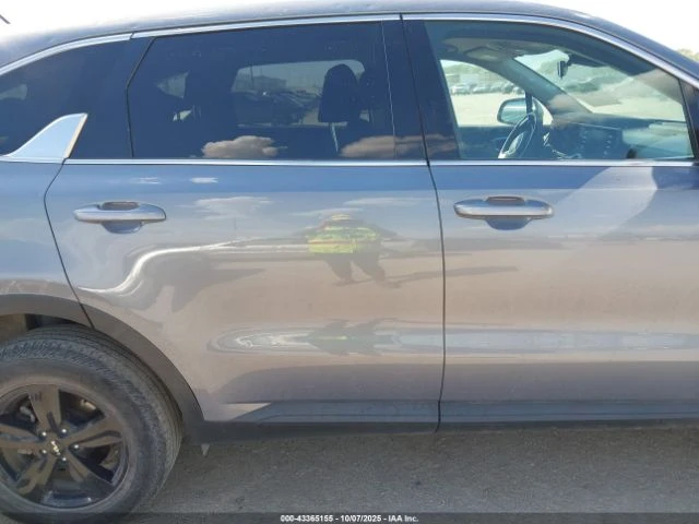 Kia Sorento LX 2.5L - изображение 7