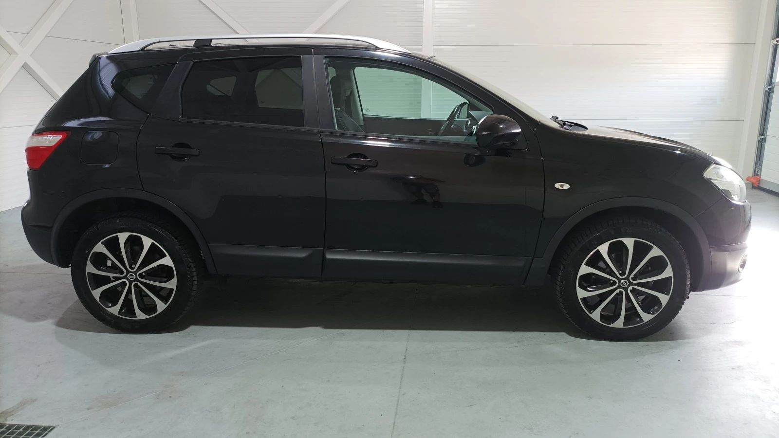 Nissan Qashqai 2.0 d 150 ks - изображение 4