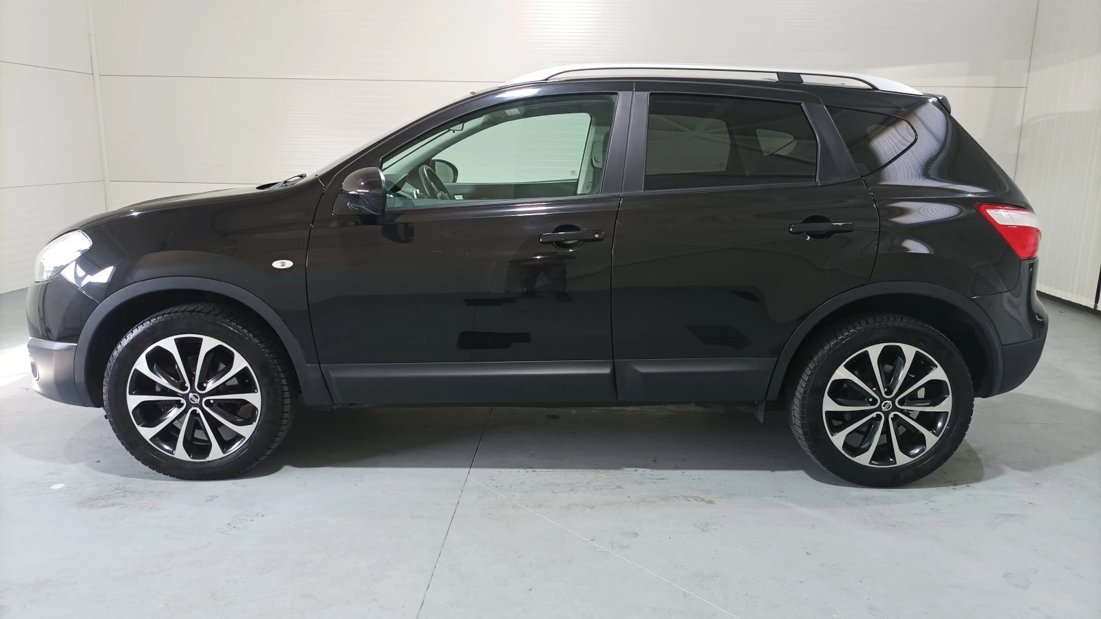 Nissan Qashqai 2.0 d 150 ks - изображение 8