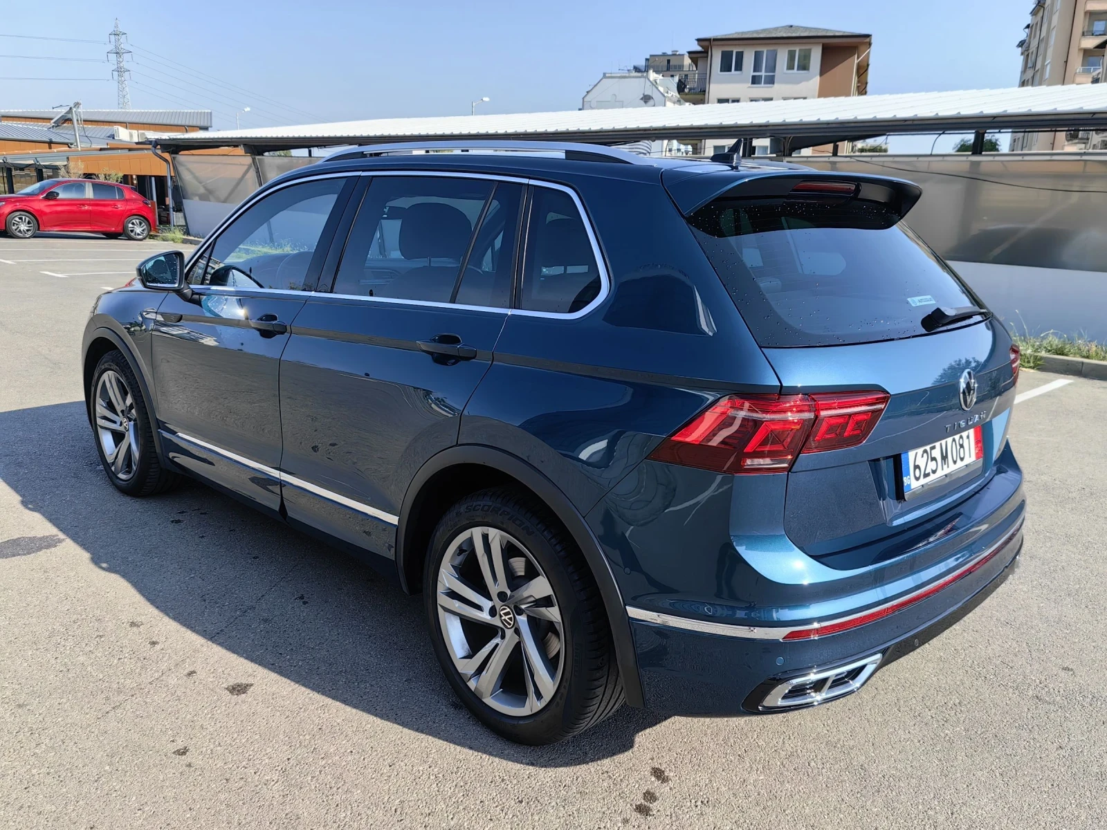 VW Tiguan 2.0TDI R-LINE - изображение 6