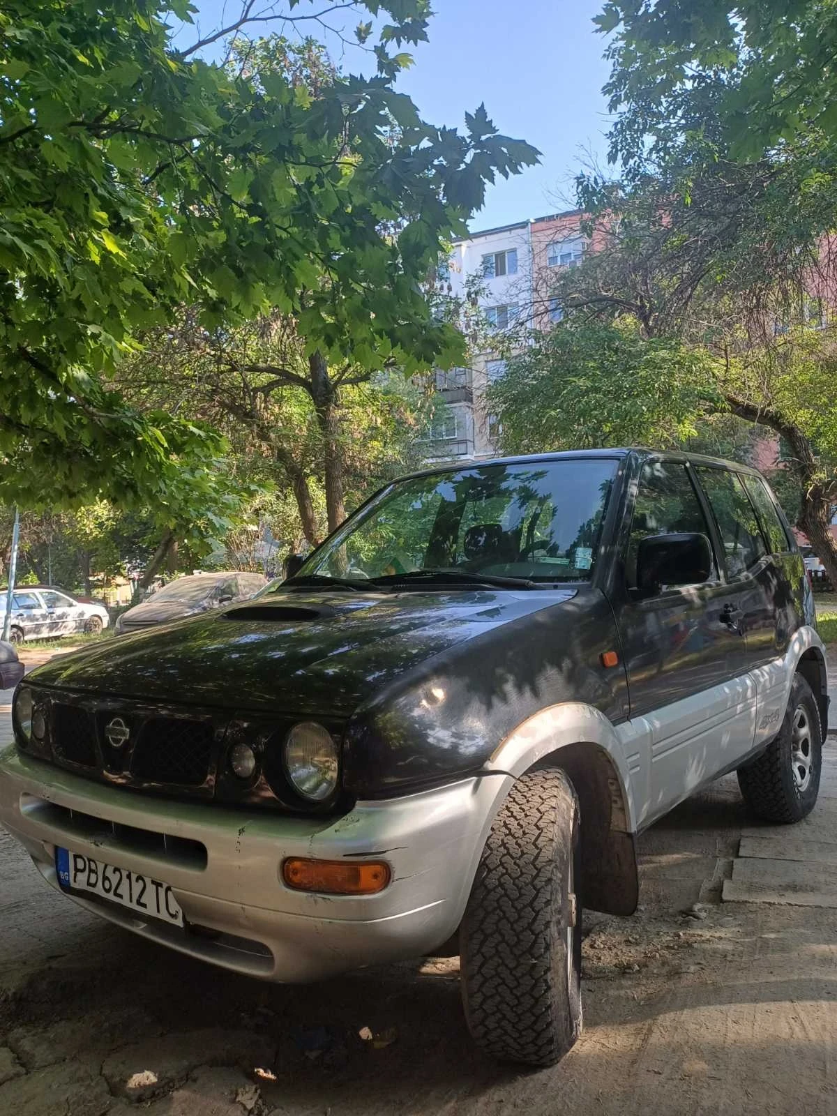 Nissan Terrano 2.4 I  АГУ - изображение 7