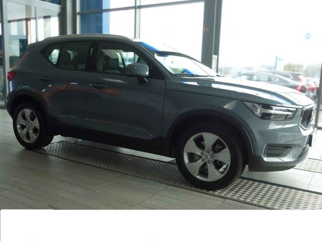 Volvo XC40 Momentum Pro 2L 4x4/LED/CAM/NAVI - изображение 3