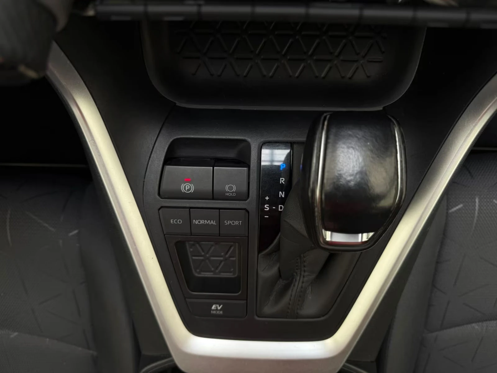 Toyota Rav4 2.5HEV/218HP/FWD/ACC/LED/CARPLAY/DAB/L.ASS/639f | Mobile.bg   12