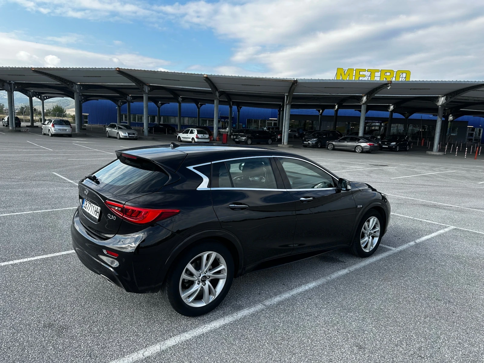 Infiniti Q30 Q30 2.2d AWD Premium   170 к.с., 61000km !!! - изображение 4