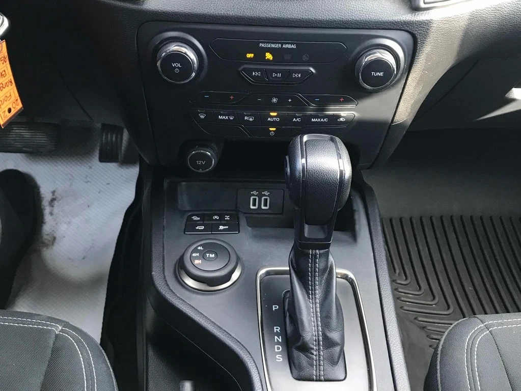 Ford Ranger * 4WD SuperCrew 5' Box * CARFAX * БЕЗ ПЪРВОНАЧ - изображение 10