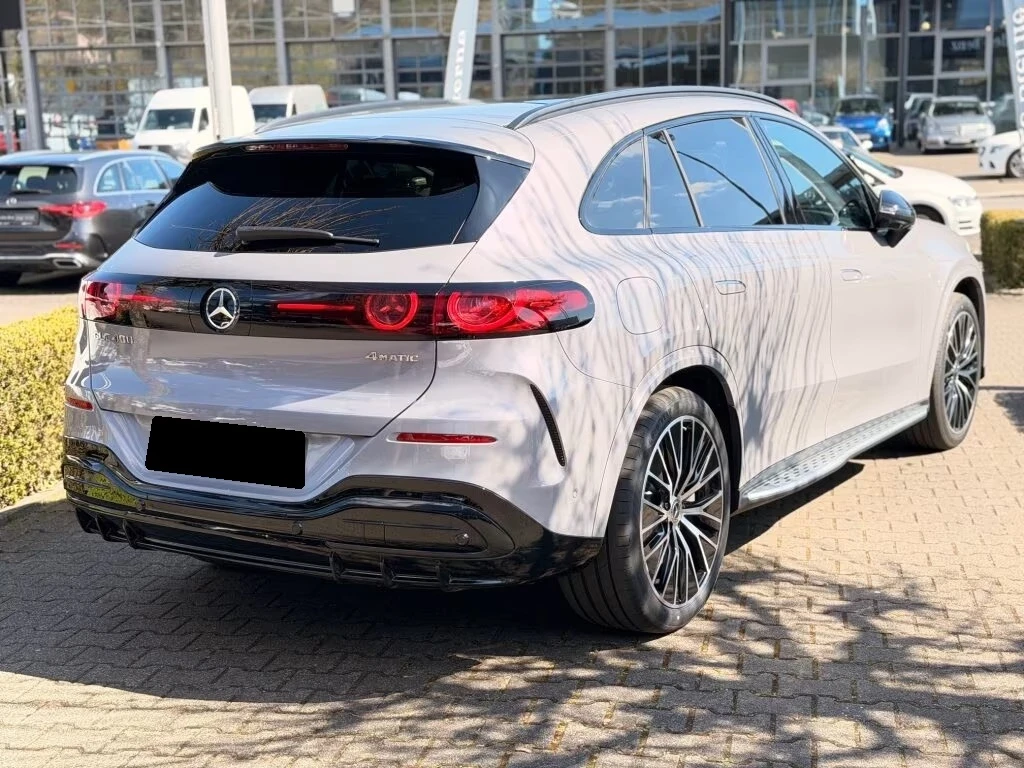 Mercedes-Benz GLC 400 EQ/AMG/4-MATIC/HYPERSCREEN/NIGHT/BURM/360/, снимка 4 - Автомобили и джипове - 54203369