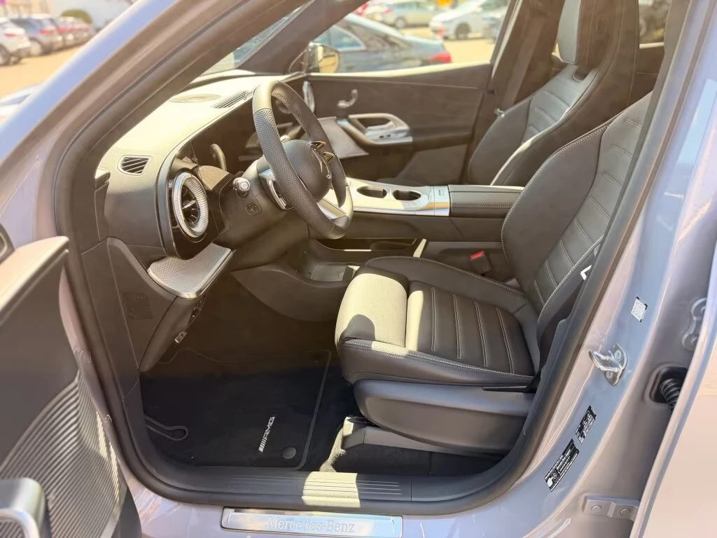 Mercedes-Benz GLC 400 EQ/AMG/4-MATIC/HYPERSCREEN/NIGHT/BURM/360/, снимка 6 - Автомобили и джипове - 54203369