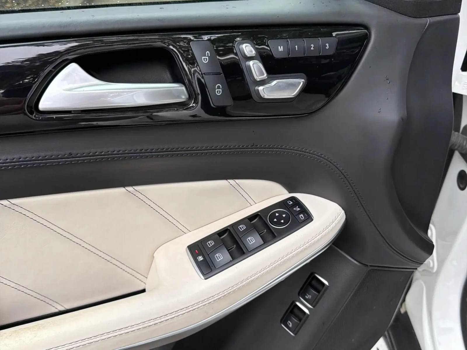 Mercedes-Benz GLS 63 AMG, снимка 15 - Автомобили и джипове - 54735931