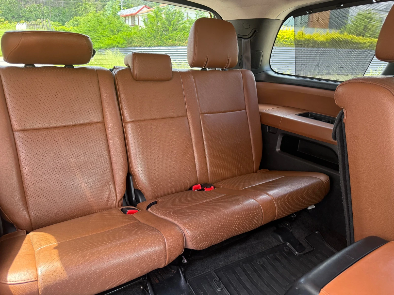 Toyota Sequoia 5.7 Flex Fuel / Газ , снимка 11 - Автомобили и джипове - 54736515