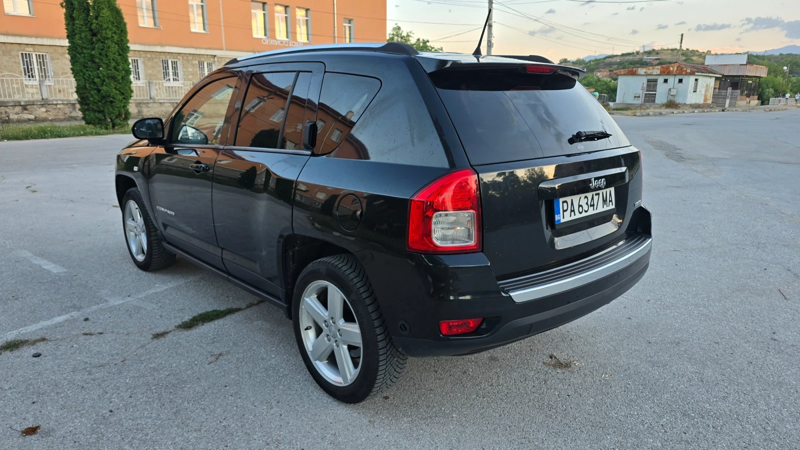 Jeep Compass, снимка 5 - Автомобили и джипове - 55104990