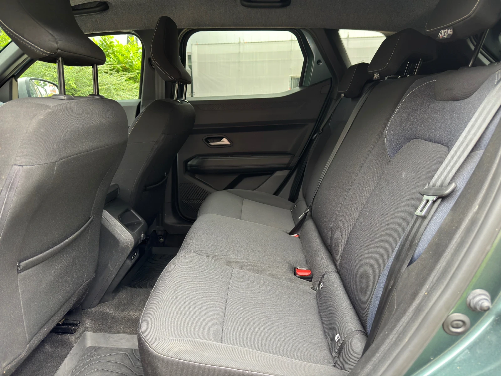 Dacia Duster Journey* 4x4* 1.2 TCe-Mild Hybrid, снимка 16 - Автомобили и джипове - 55413429