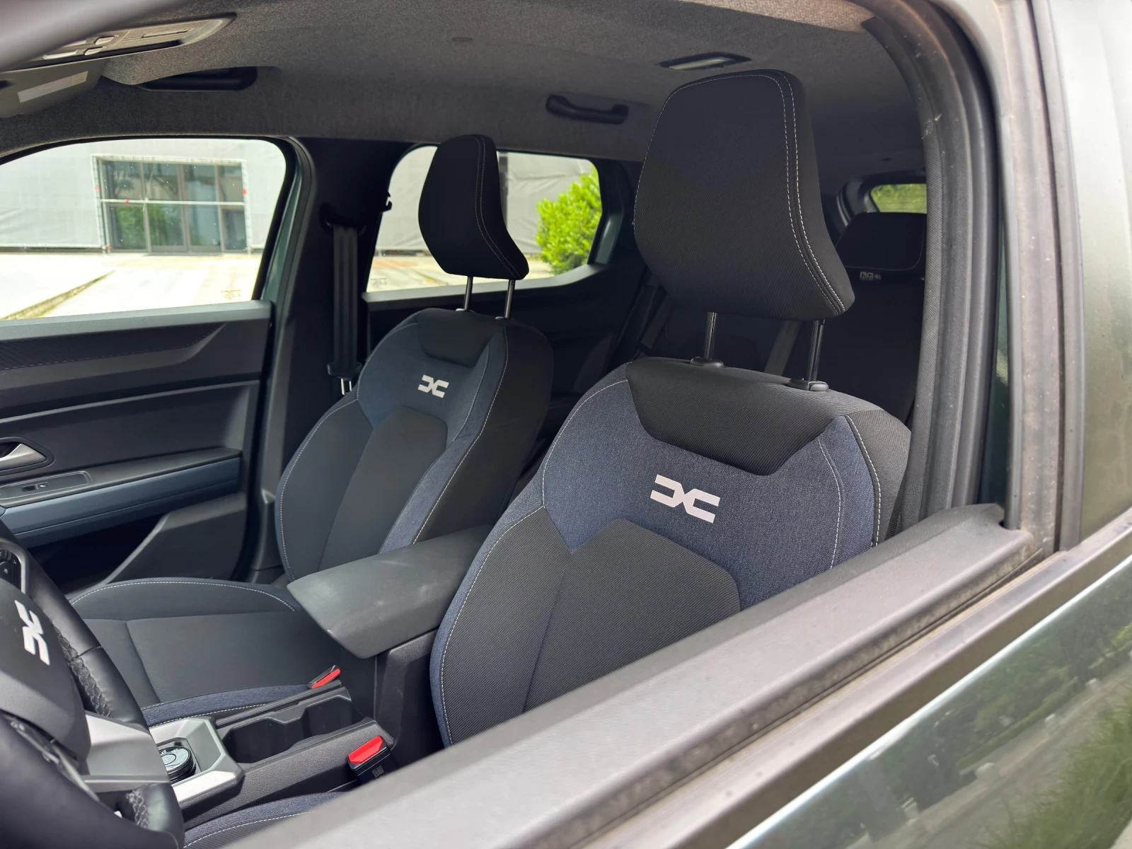 Dacia Duster Journey* 4x4* 1.2 TCe-Mild Hybrid, снимка 7 - Автомобили и джипове - 55413429