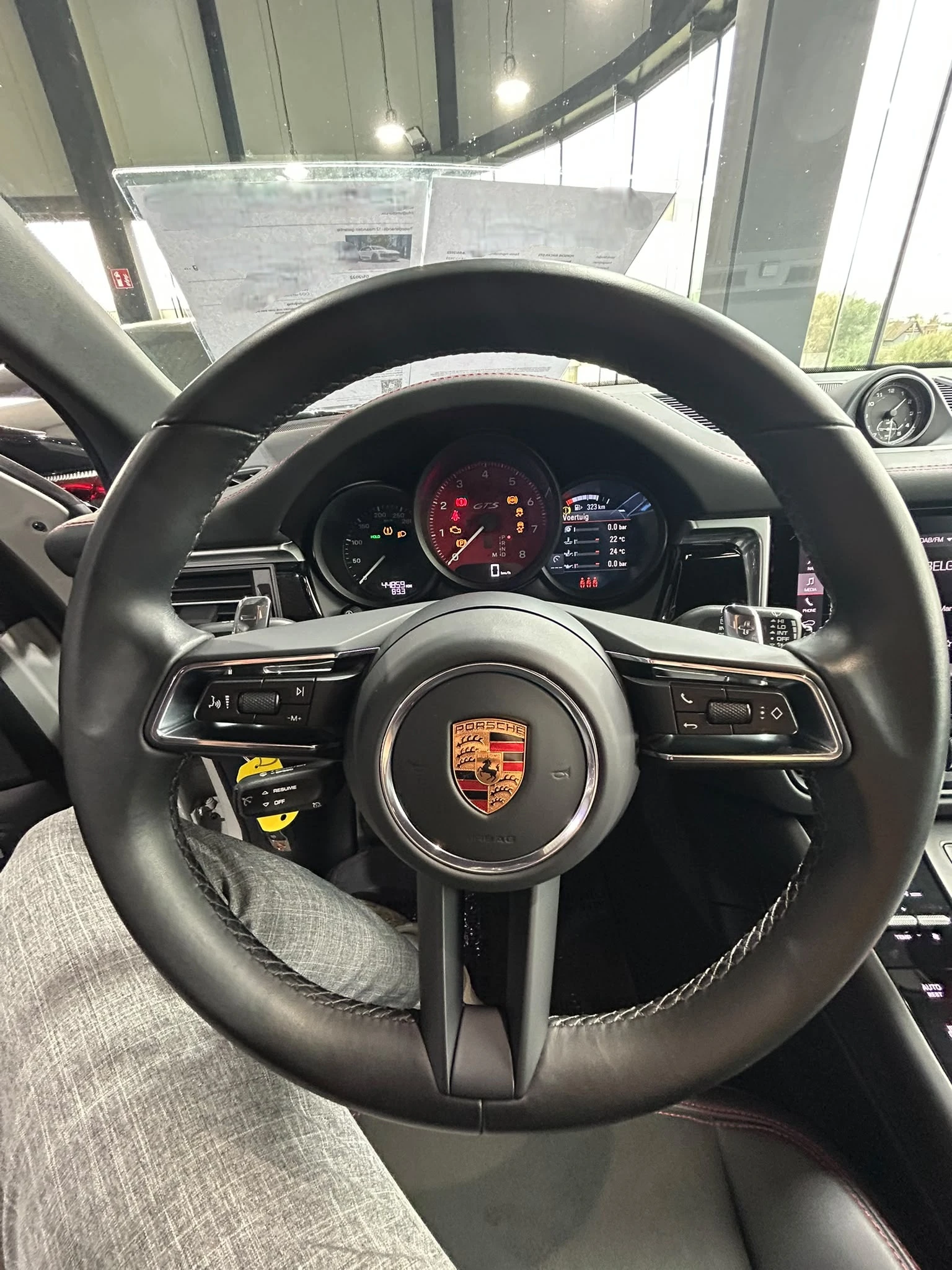 Porsche Macan GTS Sport Chrono, снимка 6 - Автомобили и джипове - 56071226