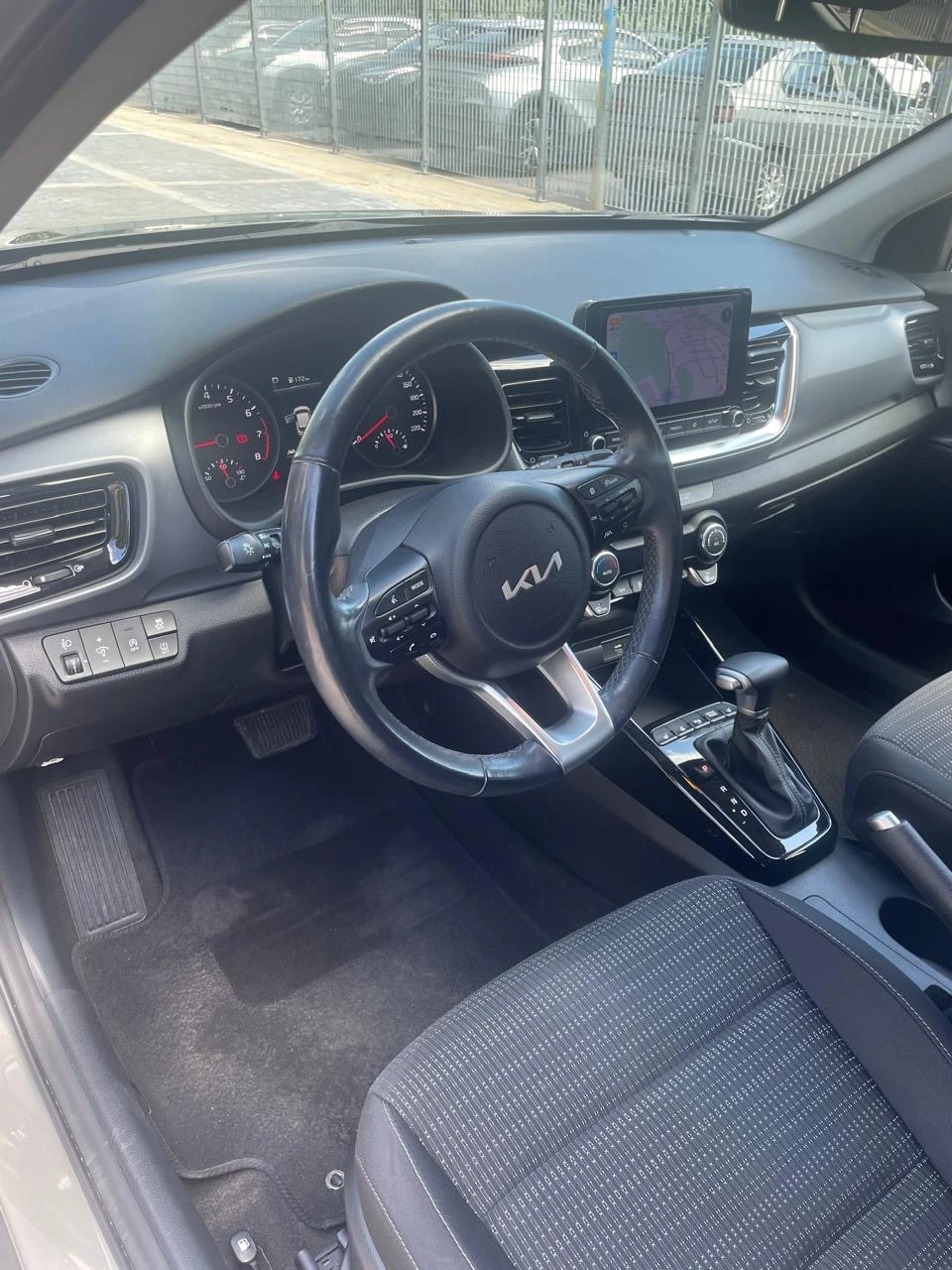 Kia Stonic 1, 0T 7AT EX, снимка 10 - Автомобили и джипове - 56142202