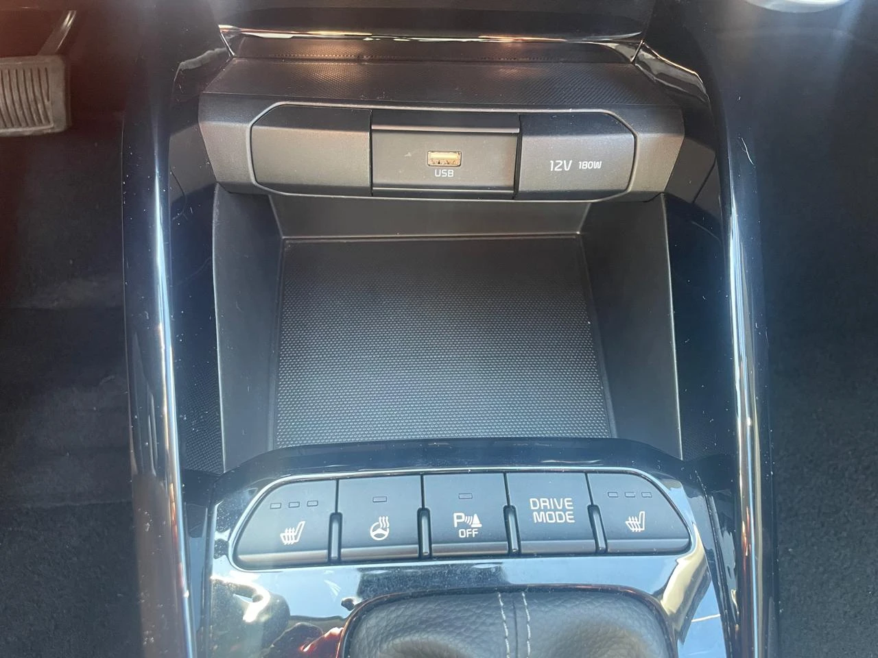 Kia Stonic 1, 0T 7AT EX, снимка 9 - Автомобили и джипове - 56142202