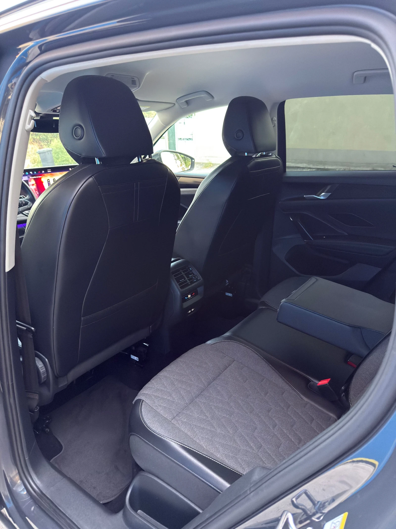 VW Tiguan 4Motion TDI | 193 �.�| DSG| ��������| FULL | Mobile.bg � ����������� 15