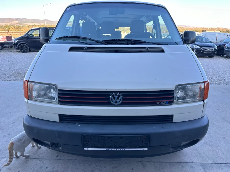 VW Transporter 2.5/88кс МАКСИ климатик 9места, снимка 2 - Бусове и автобуси - 47606634