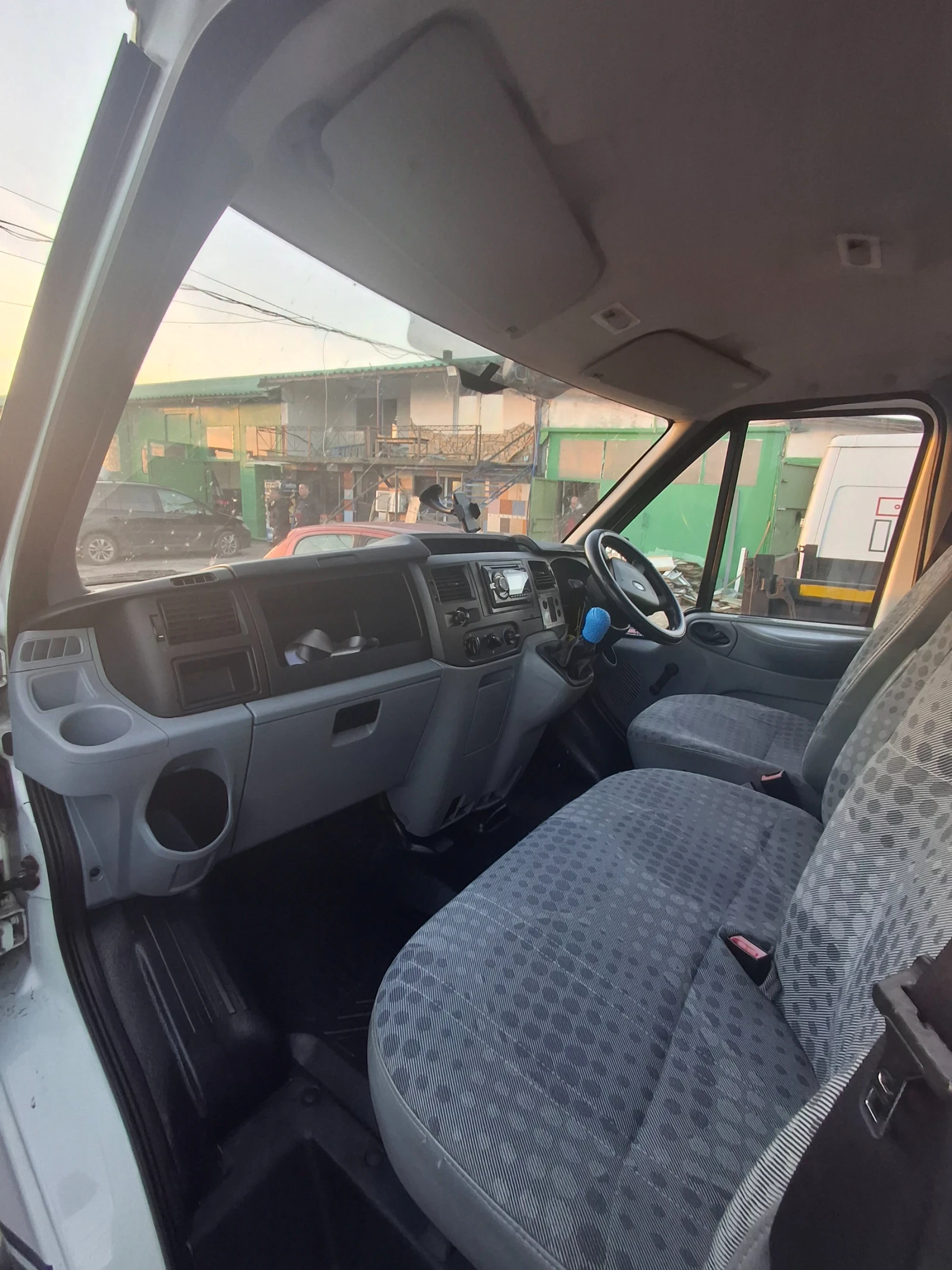 Ford Transit Пътна помощ 2.4 - изображение 8