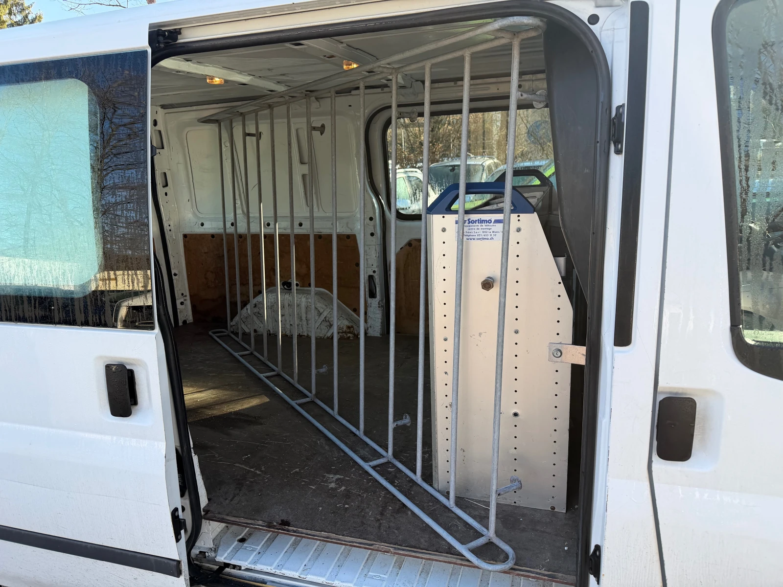 Ford Transit  330 S 2.3 16V, 145 HP - изображение 10