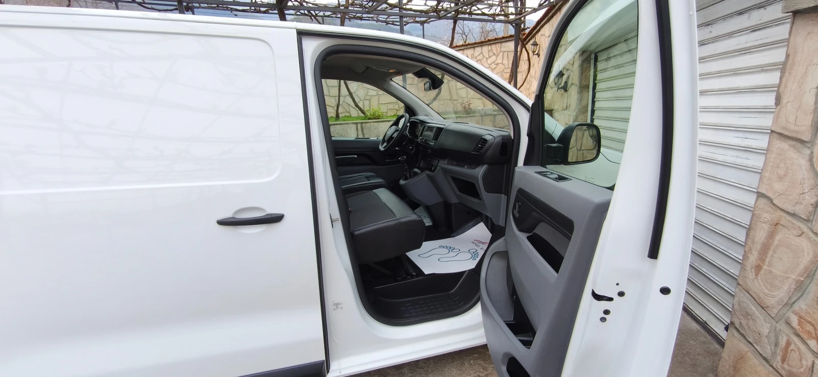 Opel Vivaro 2.0 KLIMA N1 MAXI  EURO 6 , снимка 8 - Бусове и автобуси - 53924683