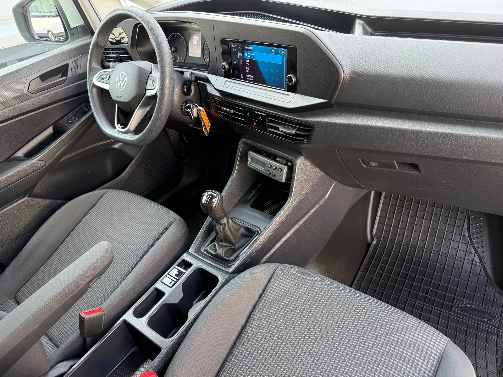 VW Caddy 2.0 TDI ХЛАДИЛЕН 4 Motion ЕВРО 6, снимка 11 - Бусове и автобуси - 56749667
