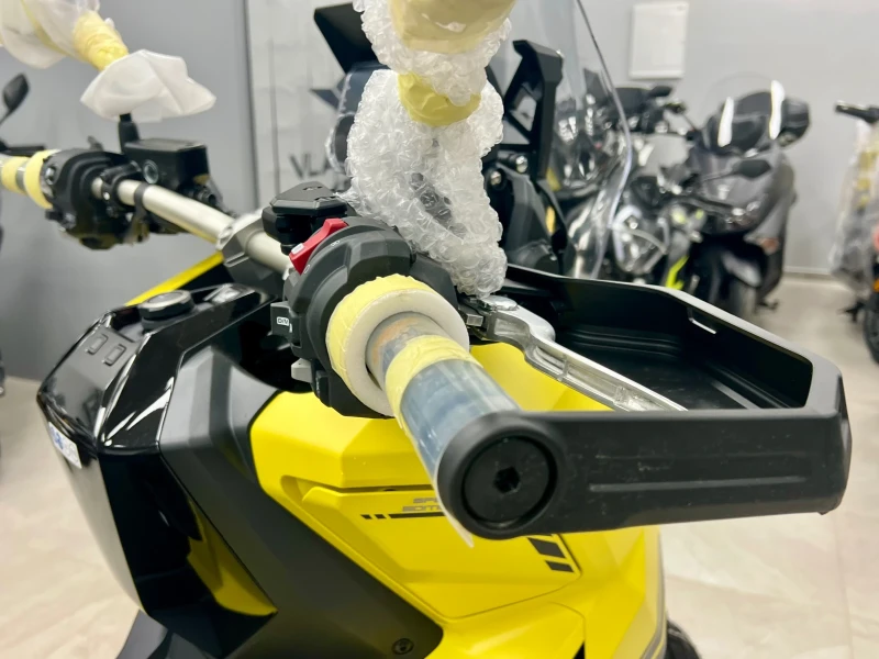 Honda X-ADV 750 Gold Finch Yellow - Фабрично нов!, снимка 5 - Мотоциклети и мототехника - 49694942
