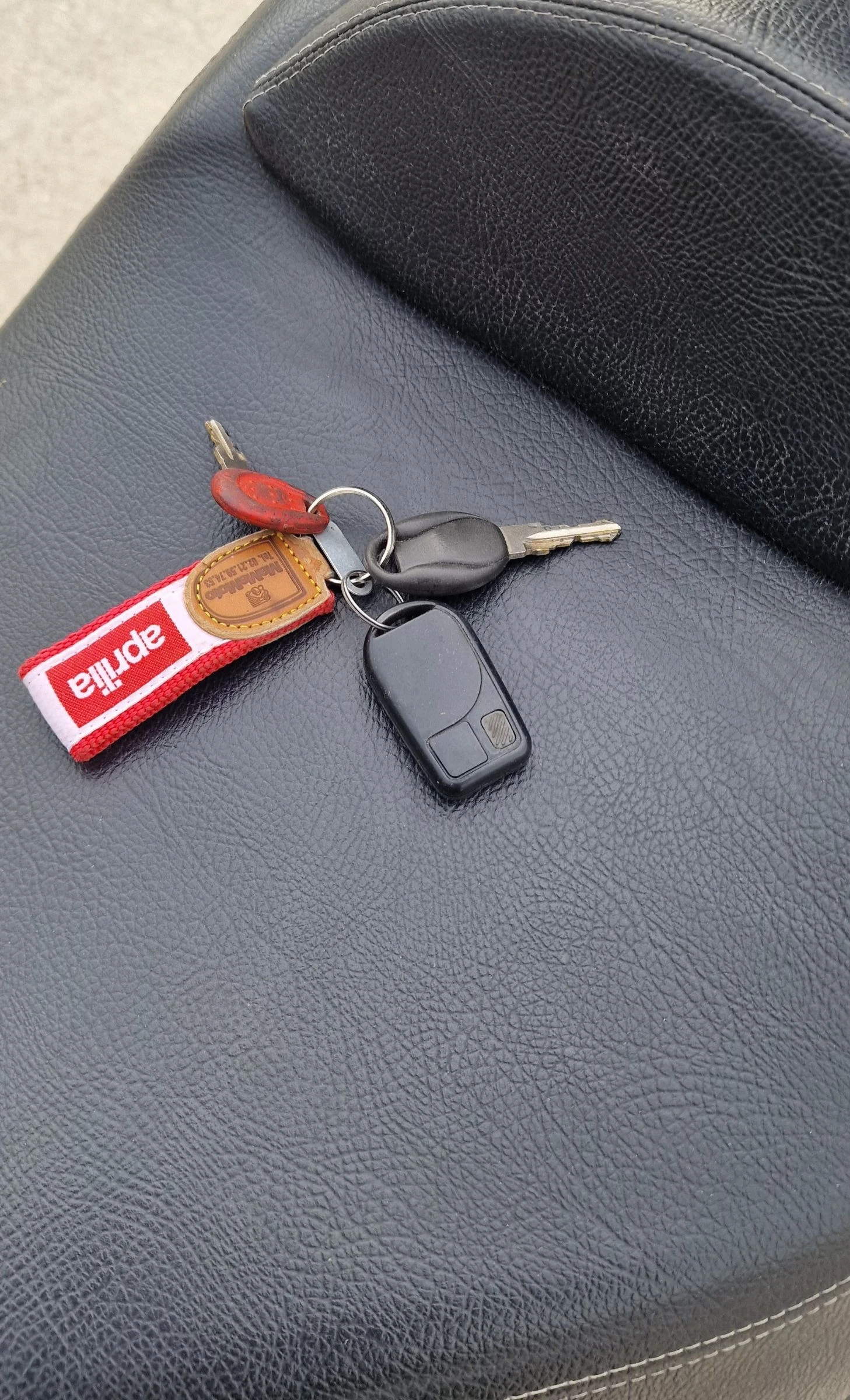 Aprilia Atlantic 400i, снимка 12 - Мотоциклети и мототехника - 54214238